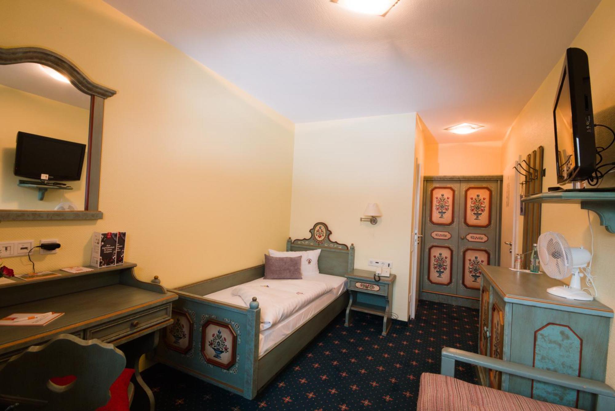 Berggasthof Hotel Igelwirt Schnaittach Room photo
