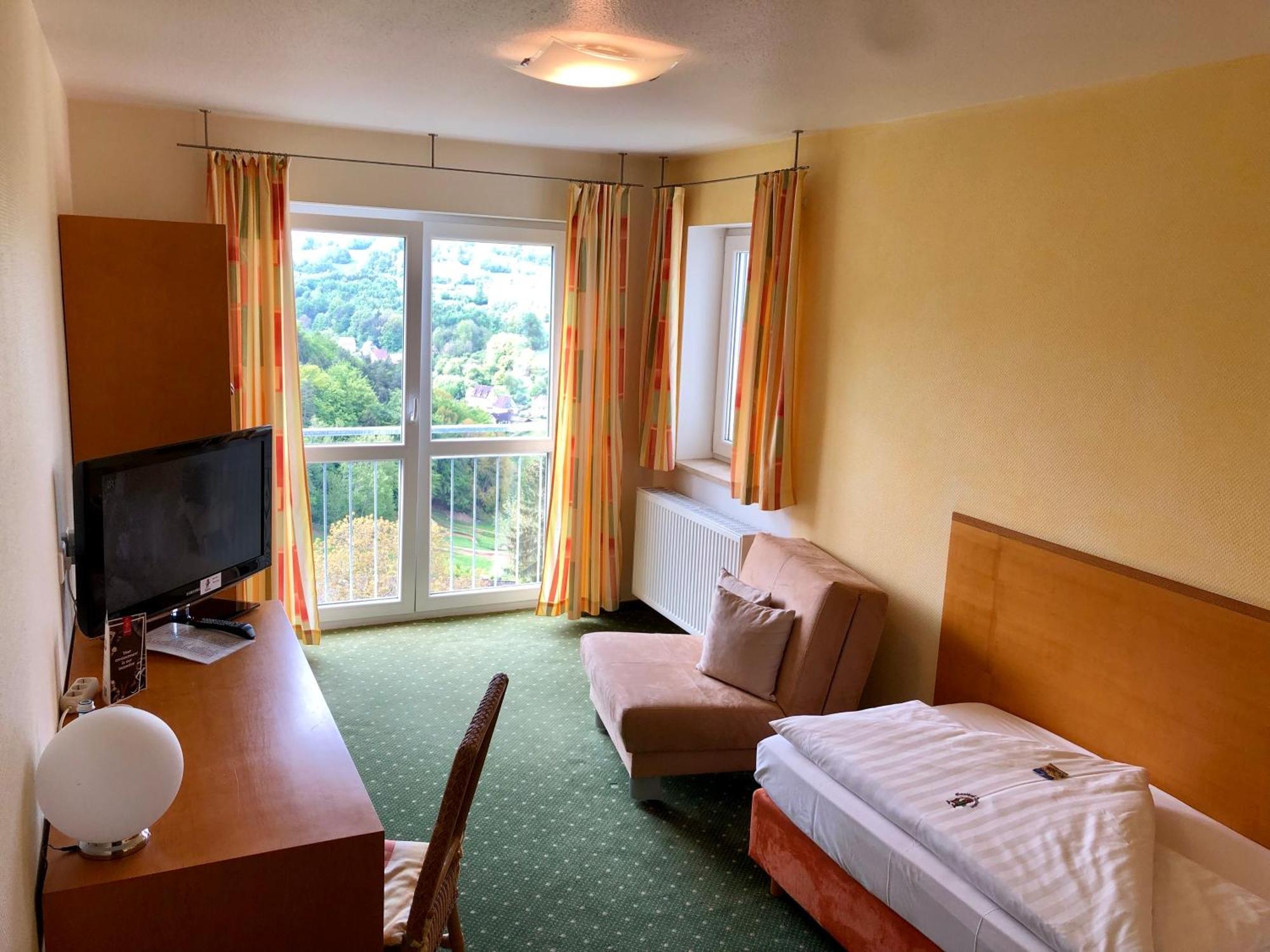 Berggasthof Hotel Igelwirt Schnaittach Room photo